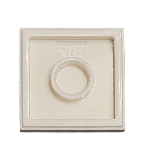 LEGO Horse Horseshoe 2x2 Tile White Lavender 3068pb0992 Heartlake Riding‎ Club - Picture 2 of 2